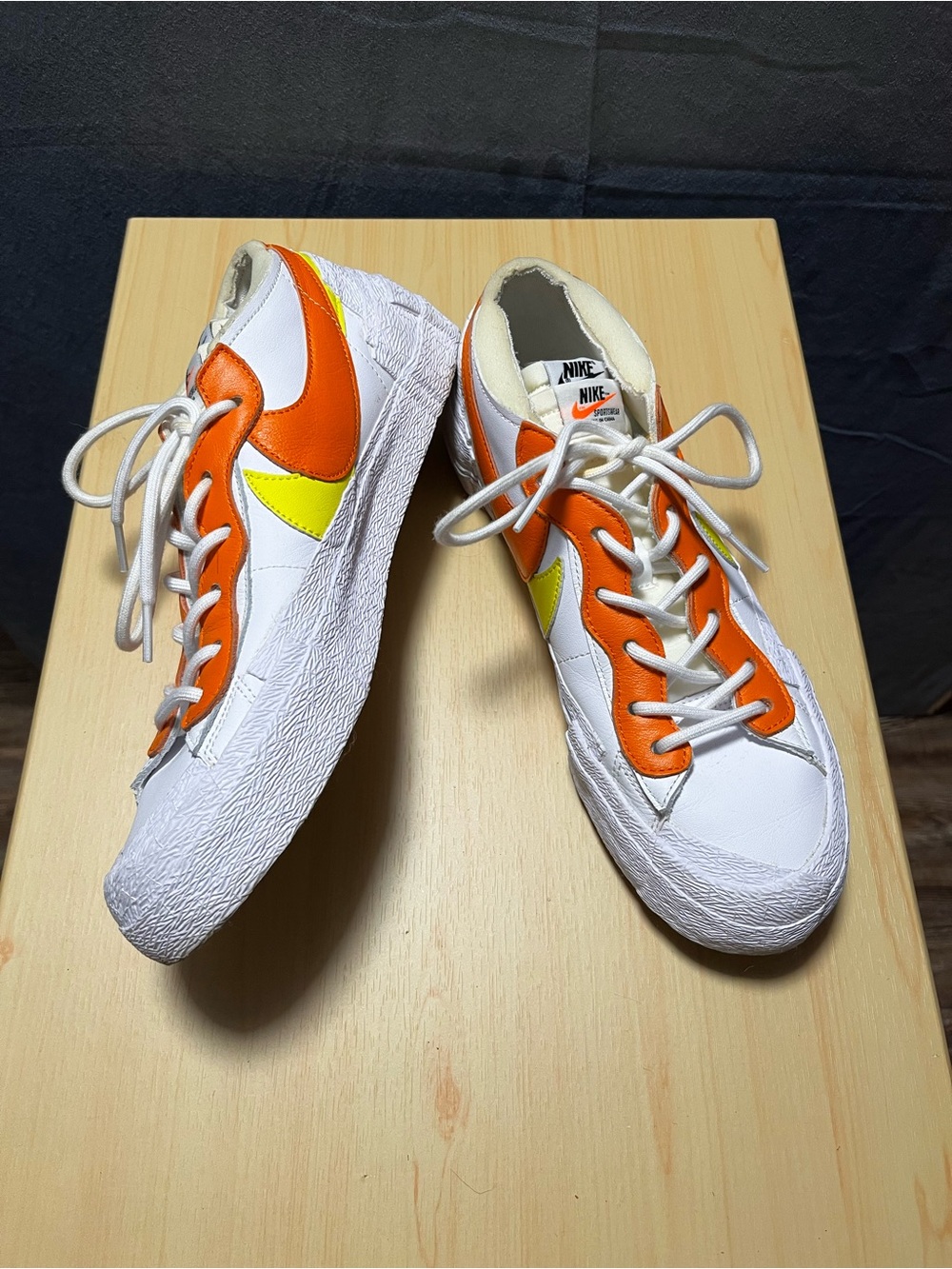 Nike Blazer Low Sacai Sneakers Shoes Mens Size 10 DD1877 100 Magma Orange White